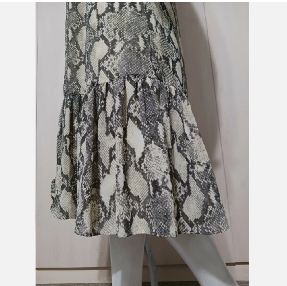 Zara Snake Print Midi Dress Size XS ( No Belt.) - Picture 6 of 9